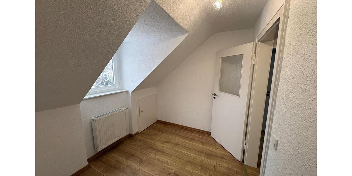 3,5 Raum-Wohnung DG (komplett renoviert 2019) 2 Etagenhaus Herne 3.5 zimmer