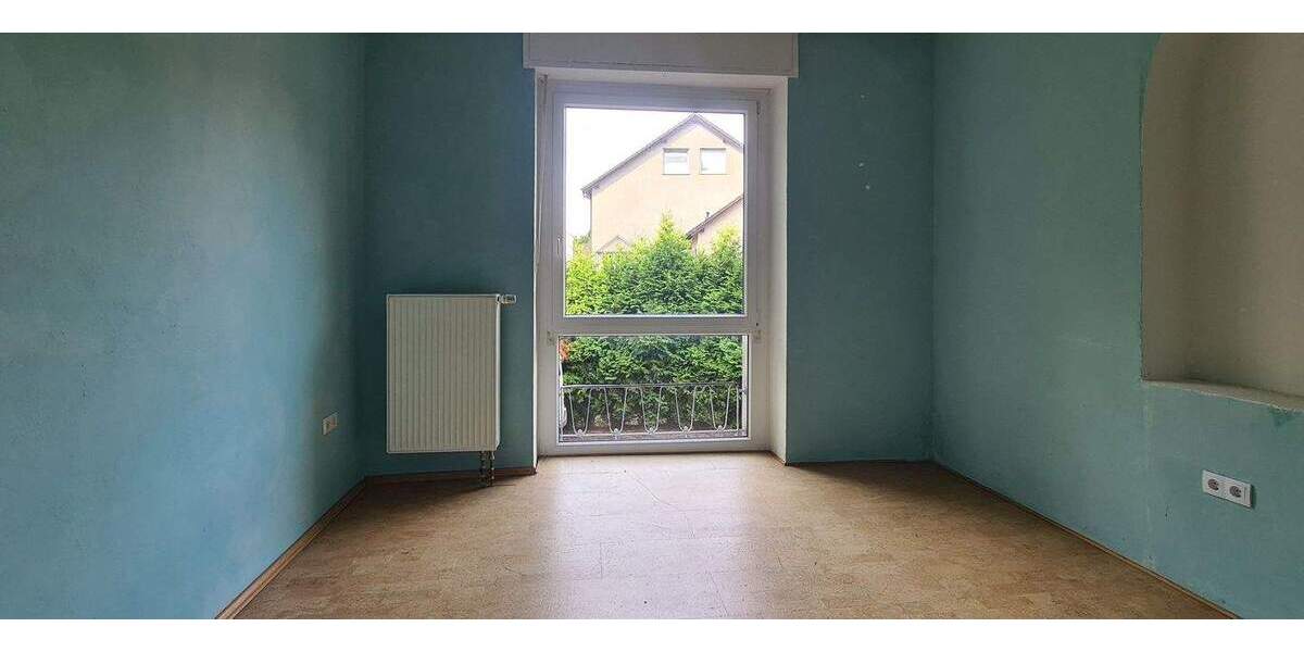 Etagenwohnung Bochum Harpen - 6 Zimmer, 133 m&sup2;, 230.000&euro; | Angebot:25686666