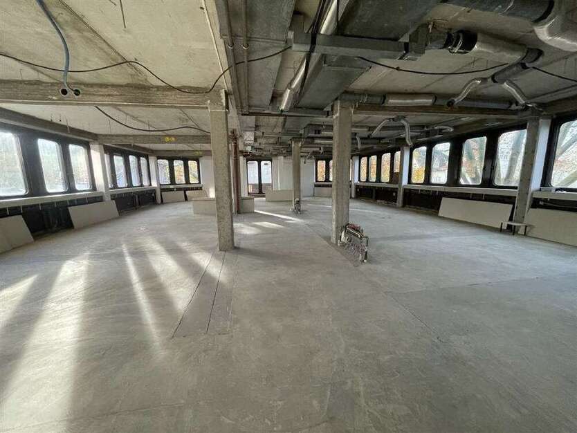 Büro in Dortmund 1.836 € 216 m²