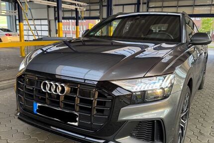 Audi Q8 86.000 km 58.500 € Bottrop 46238