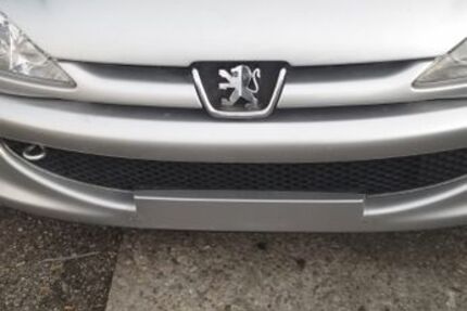 Peugeot 207 172.335 km 1.995 € Essen 45359