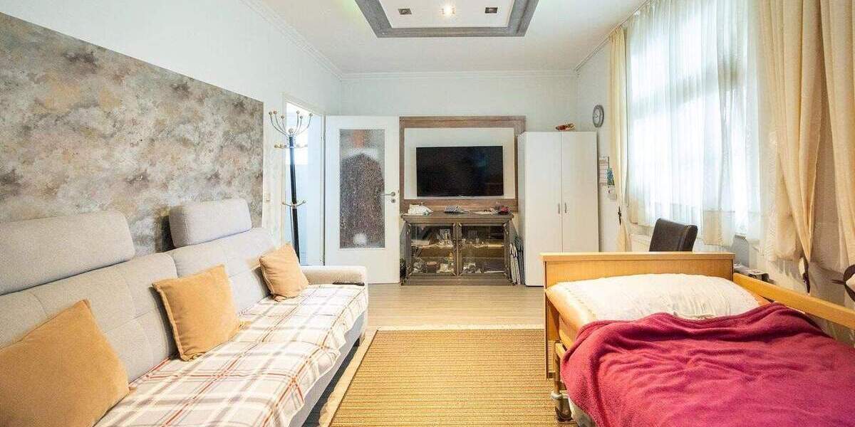 Wohnen in der Gartenstadt mit schönem Garten, Palmen, Garage 6 zimmer