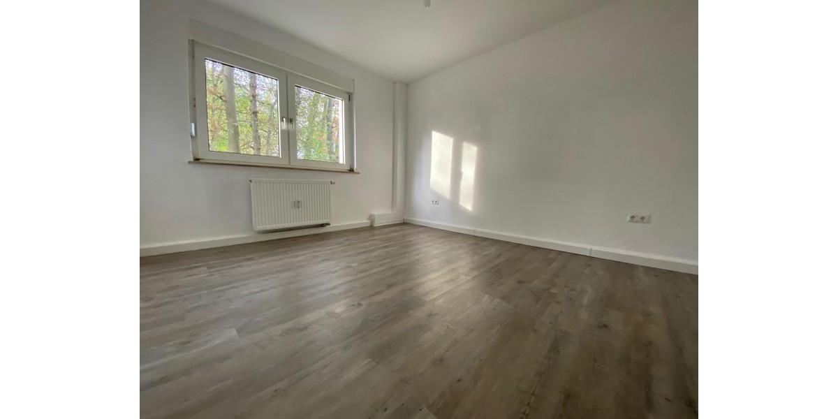 Erdgeschoßwohnung Essen Stadtbezirk VI - 2.5 Zimmer, 63 m&sup2;, 569&euro; | Angebot:26275312