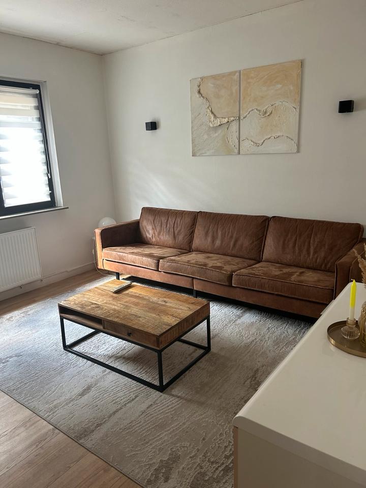 Kleines schnuckeliges Haus mit Terrasse