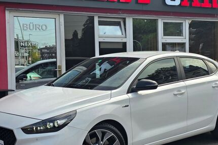 Hyundai i30 126.000 km 11.999 &euro; Mülheim an der Ruhr 45476