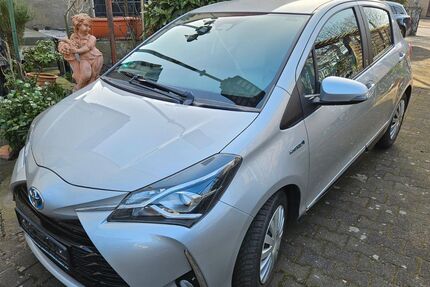 Toyota Yaris 24.197 km 14.420 &euro; Castrop-Rauxel 44579