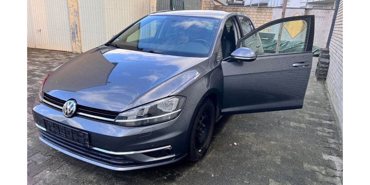 VW Golf 159.000 km 15.300 &euro; Herne 44627