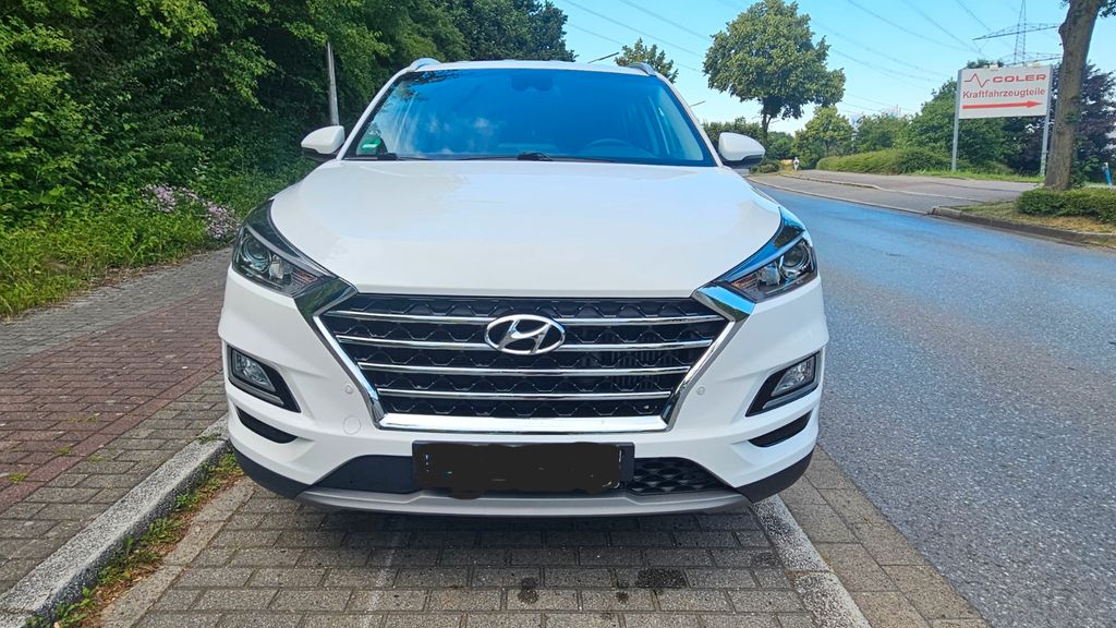 Hyundai TUCSON 71.500 km 17.900 &euro; Bottrop 46238
