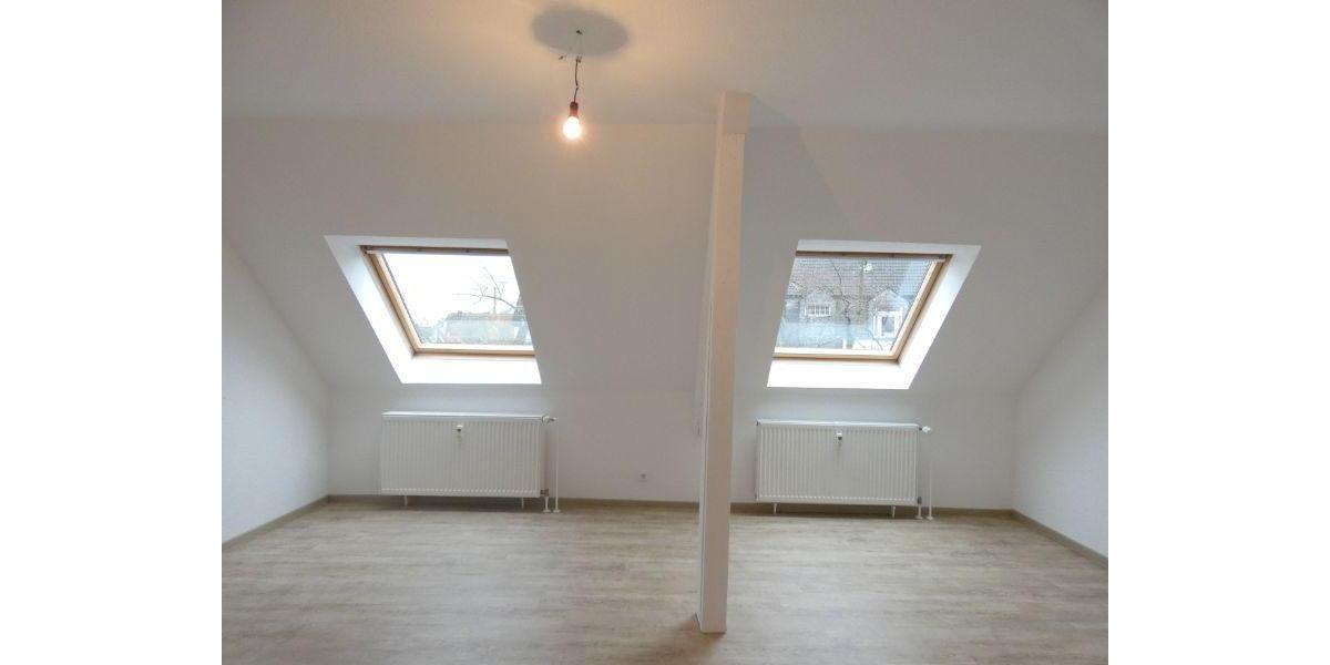 Dachgeschoßwohnung Essen Stadtbezirk II - 3 Zimmer, 81 m&sup2;, 955&euro; | Angebot:25720444