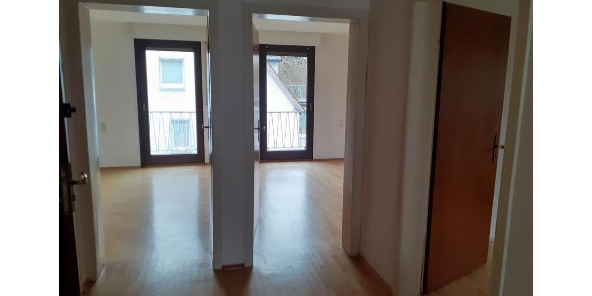 Etagenwohnung Bochum Günnigfeld - 4 Zimmer, 120 m&sup2;, 900&euro; | Angebot:25393014