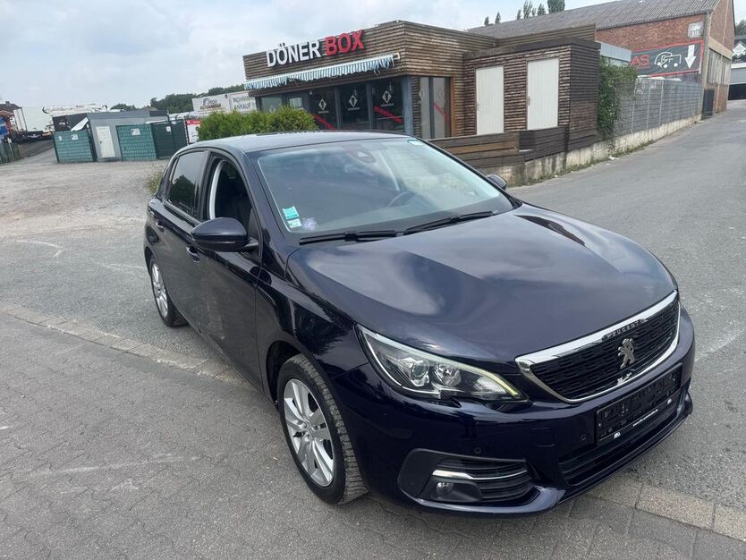 Peugeot 308 81.000 km 8.990 € Gelsenkirchen 45884