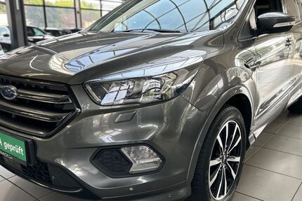 Ford Kuga 169.897 km 12.590 € Bottrop 46236