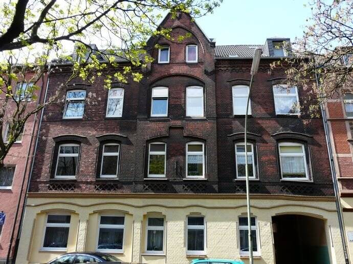 Großzügig gestaltete 3,5 Raum-Wohnung mit Garten-Hofnutzung