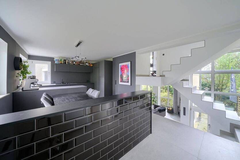 Modernes Haus mit Designküche, Sauna & Kamin in bevorzugter Lage in Herdecke