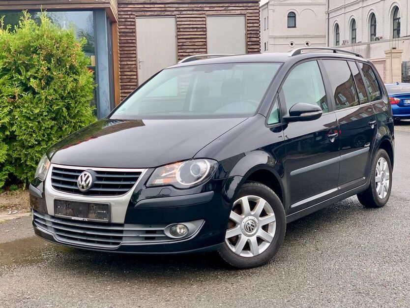 VW Touran 148.256 km 6.800 € Gelsenkirchen 45884