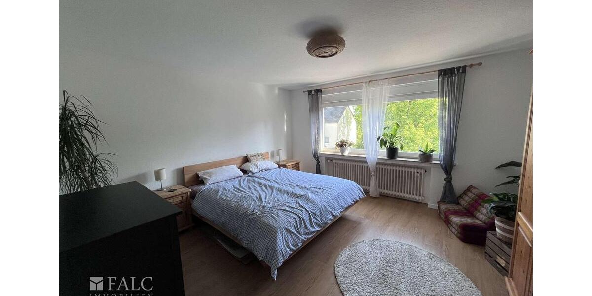 Dachgeschoßwohnung Essen Stadtbezirk IV - 2 Zimmer, 68 m&sup2;, 662&euro; | Angebot:26459075