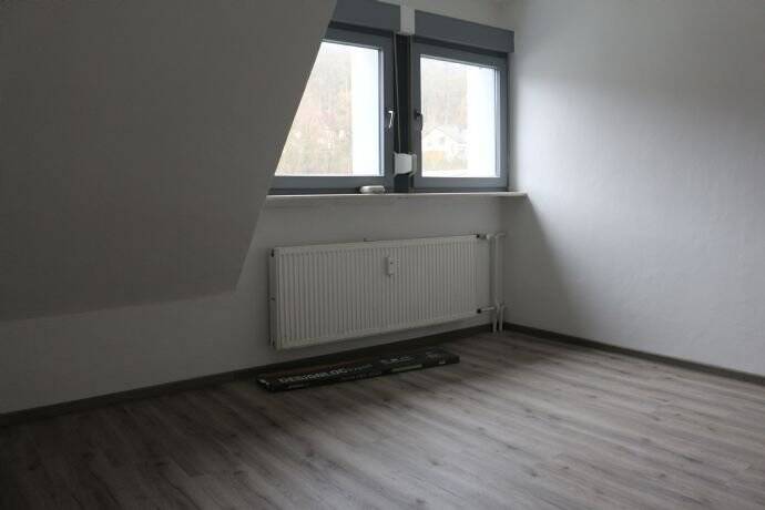 Etagenwohnung Hagen Hohenlimburg - 5 Zimmer, 110 m&sup2;, 800&euro; | Angebot:25707094