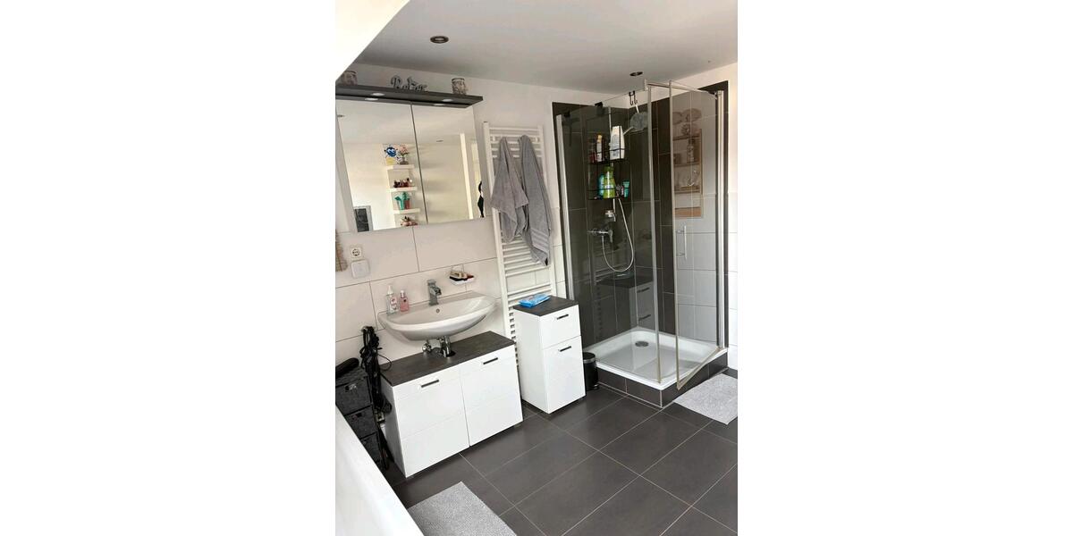 Dachgeschoßwohnung Dortmund Mengede - 4 Zimmer, 125 m&sup2;, 950&euro; | Angebot:27594107