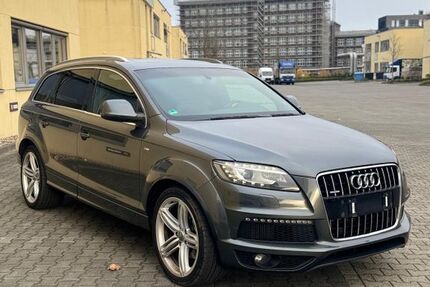 Audi Q7 280.000 km 13.500 € Essen 45143