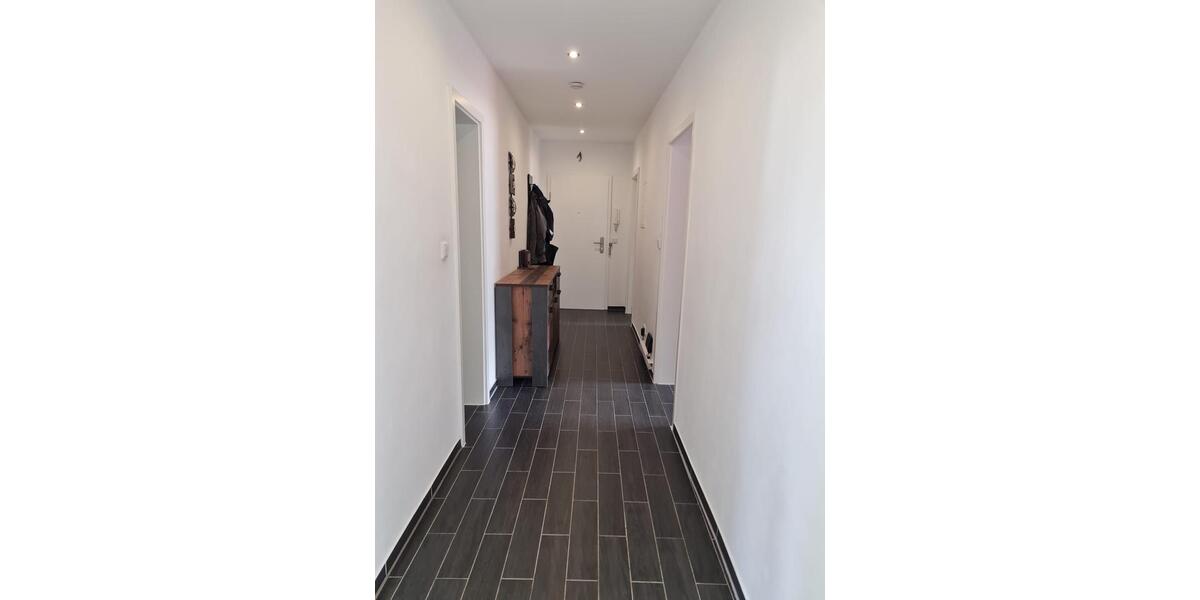 Hochparterre Hagen Hagen-Mitte - 3 Zimmer, 81 m&sup2;, 165.000&euro; | Angebot:27191527