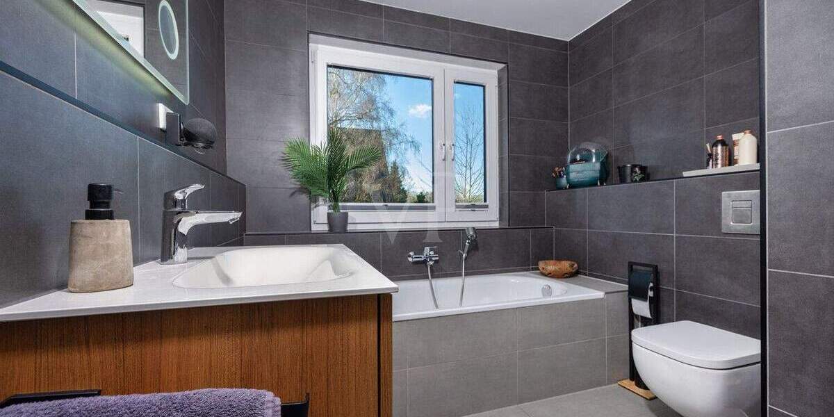 Doppelhaushälfte Wülfrath Innenstadt - 4 Zimmer, 141 m&sup2;, 760.000&euro; | Angebot:25733779