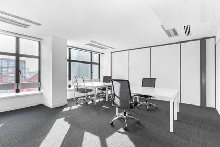 Privater Büroraum für 3 Person in Regus Rheinelbe Park zimmer