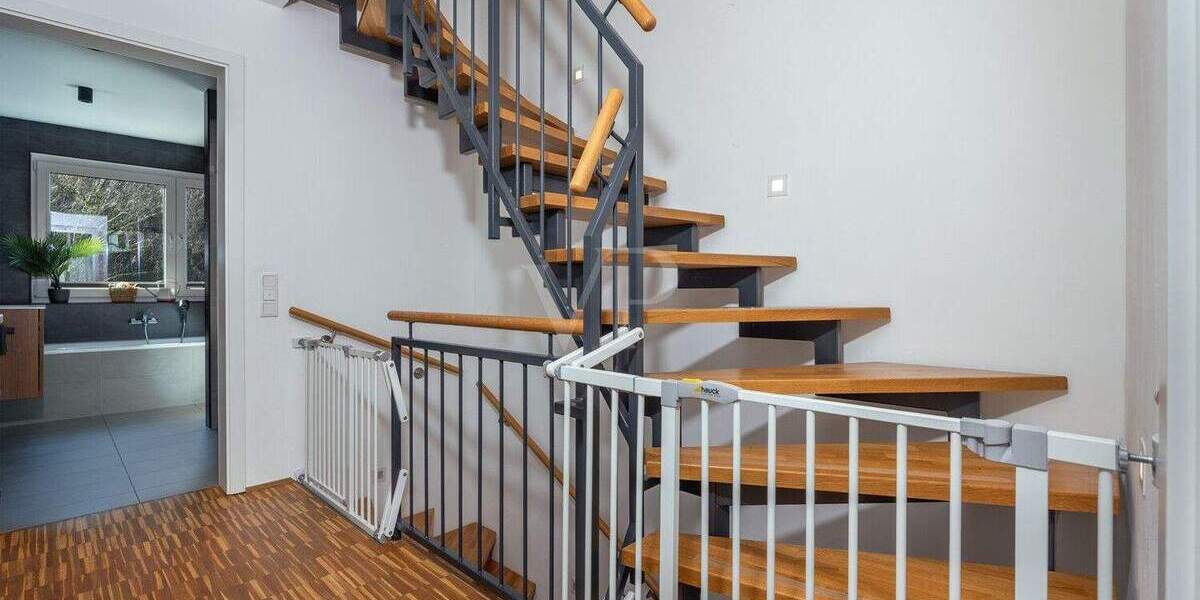 Doppelhaushälfte Wülfrath Innenstadt - 4 Zimmer, 141 m&sup2;, 760.000&euro; | Angebot:25733779