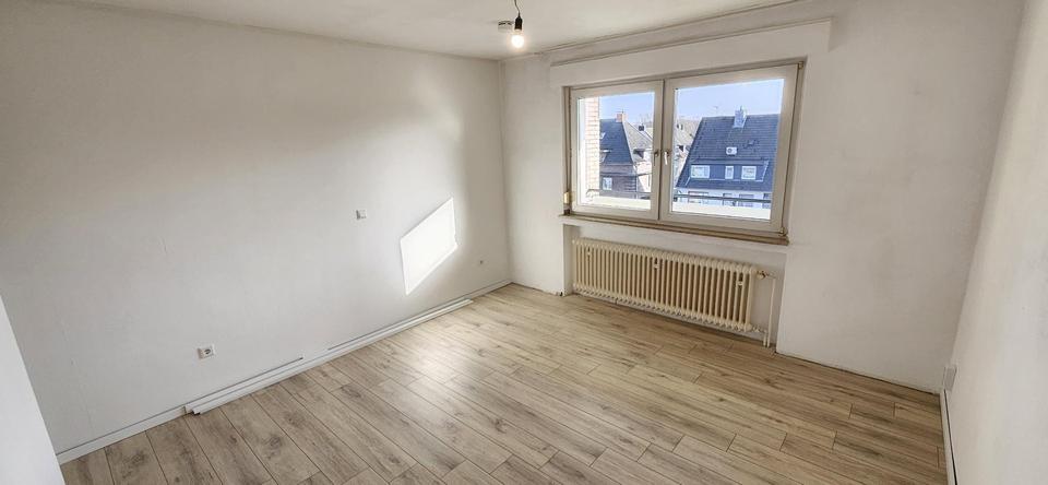 Dachgeschoßwohnung Recklinghausen Berghausen - 3 Zimmer, 82 m&sup2;, 650&euro; | Angebot:25325474