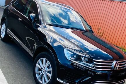 VW Touareg 141.100 km 21.900 € Remscheid 42859