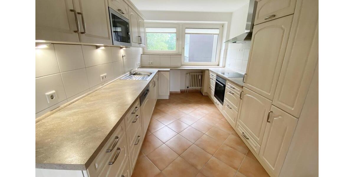 Bequemes Wohnen | 89 m² in Buer | Loggia, Einbauküche und Tiefgaragenstellplatz 4 zimmer