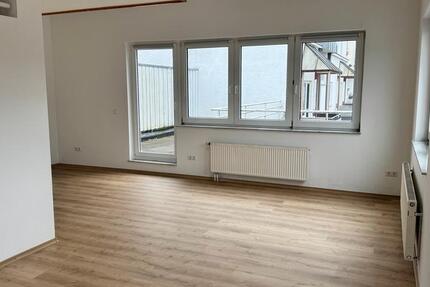 Großzügige 120 m² Wohnung 3 zimmer