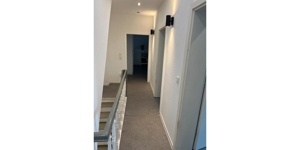Doppelhaushälfte Essen Stadtbezirk VI - 6 Zimmer, 130 m&sup2;, 320.000&euro; | Angebot:27048369