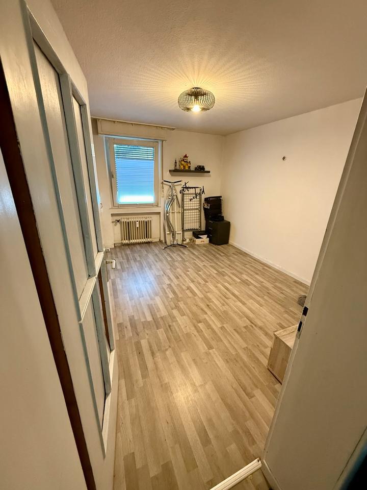 Familienfreundliches Wohnen: Haus mit Garten, Terrasse und Balkon