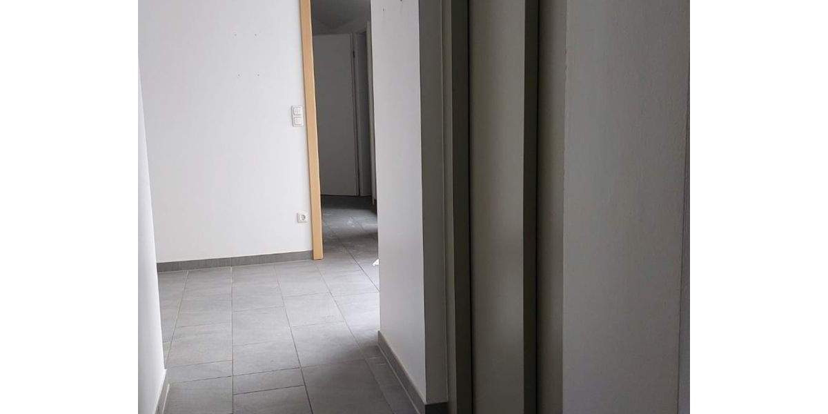 Etagenwohnung Gladbeck Mitte - 3 Zimmer, 134 m&sup2;, 1.200&euro; | Angebot:25815050