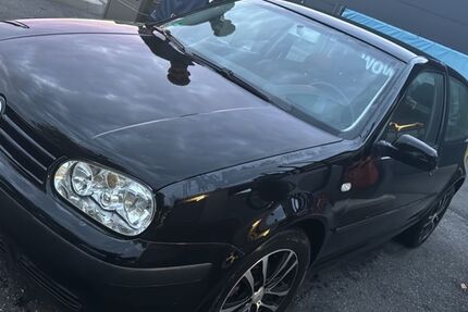 VW Golf 104.000 km 2.600 € Castrop-Rauxel 44581