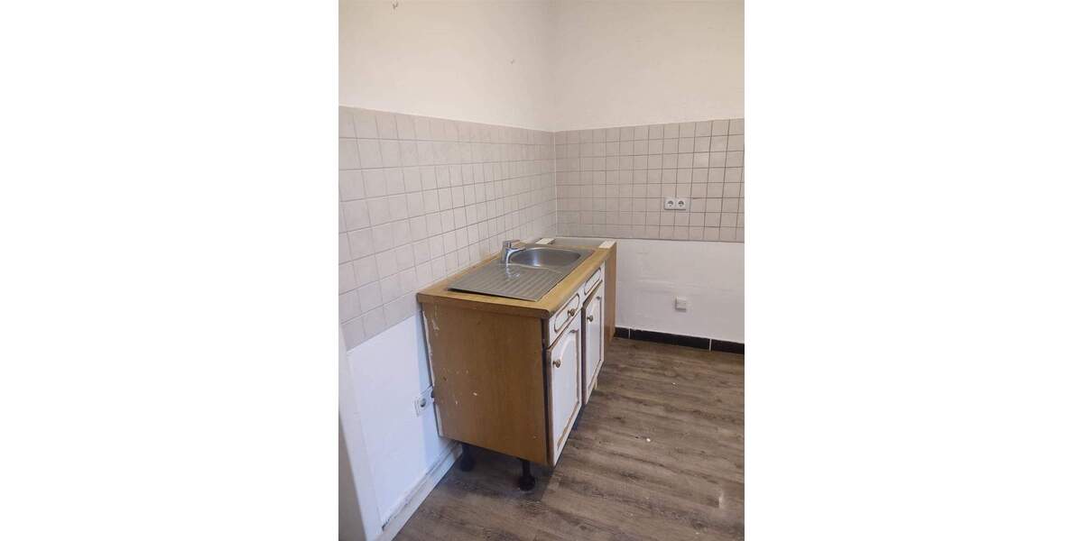 Etagenwohnung Oberhausen Altstadt-Mitte - 4 Zimmer, 85 m&sup2;, 510&euro; | Angebot:23419434