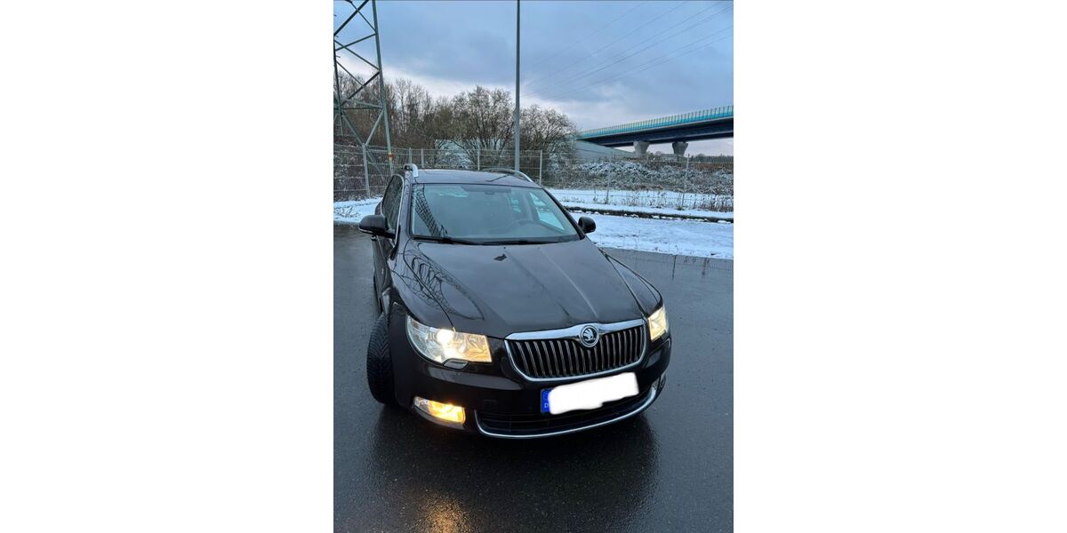 Skoda Superb 187.641 km 9.300 &euro; Hagen 58093