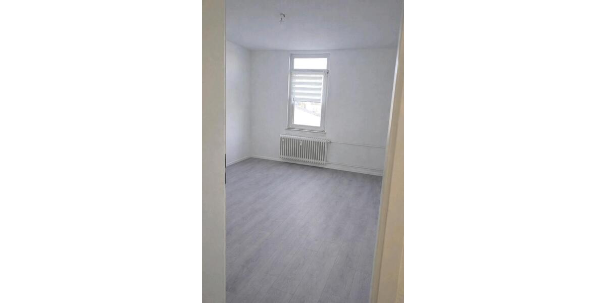 Etagenwohnung Oberhausen Osterfeld - 7 Zimmer, 138 m&sup2;, 218.000&euro; | Angebot:26730629