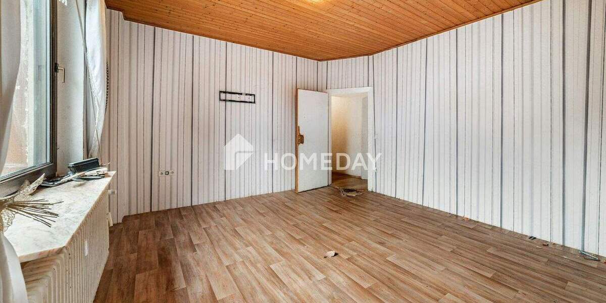 Großzügige 4-Zimmer-Etagenwohnung mit Potenzial - 102 m² Wohnfläche in ruhiger Lage 4 zimmer