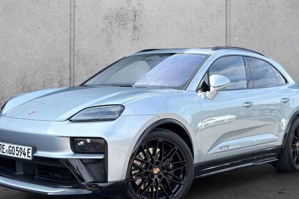 Porsche Macan 18.687 km 111.850 &euro; Recklinghausen 45665