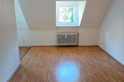 3 Zimmer Wohnung mit Garage Nähe Nordbahntrasse. 3 zimmer