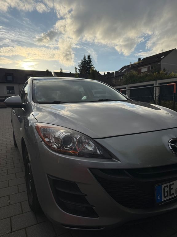 Mazda 3 52.000 km 7.799 € Gelsenkirchen 45883