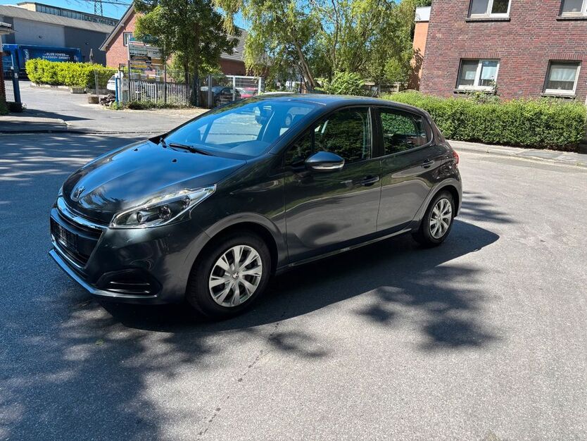 Peugeot 208 98.000 km 5.700 € Gelsenkirchen 45881
