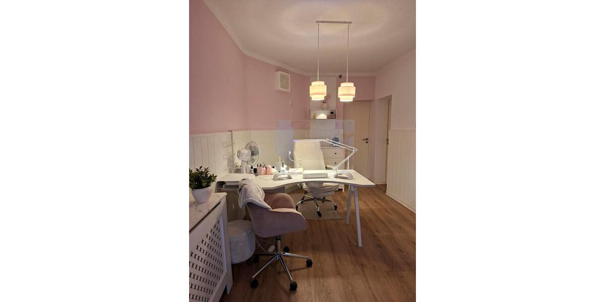 ehem. Kosmetikstudio in Toplage St. Augustin zimmer