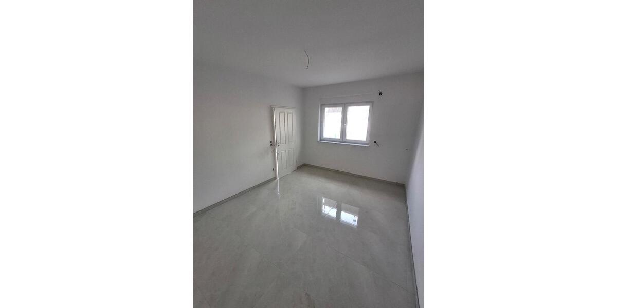 Doppelhaushälfte Ennepetal - 4 Zimmer, 140 m&sup2;, 1.550&euro; | Angebot:25405559