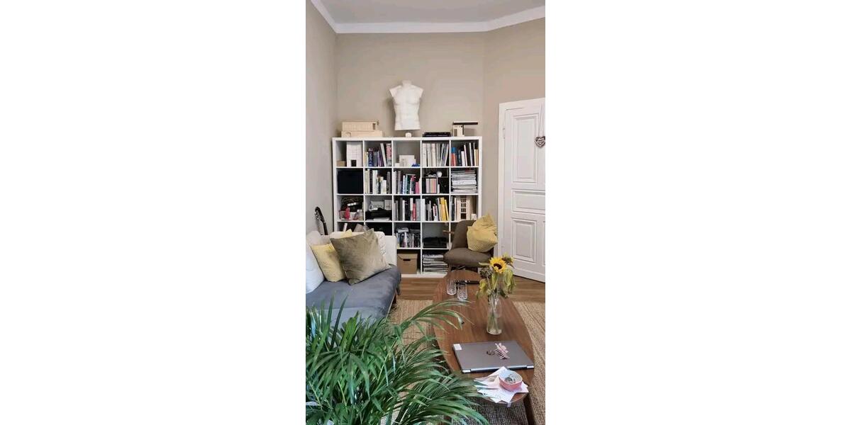 TOP-sanierte Altbauwohnung mit geh. Innenausstattung 3 zimmer