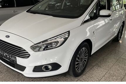 Ford S-Max 110.000 km 20.985 € Wuppertal 42329