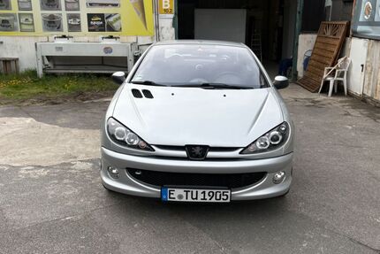 Peugeot 206 150.000 km 2.300 &euro; Essen 45359