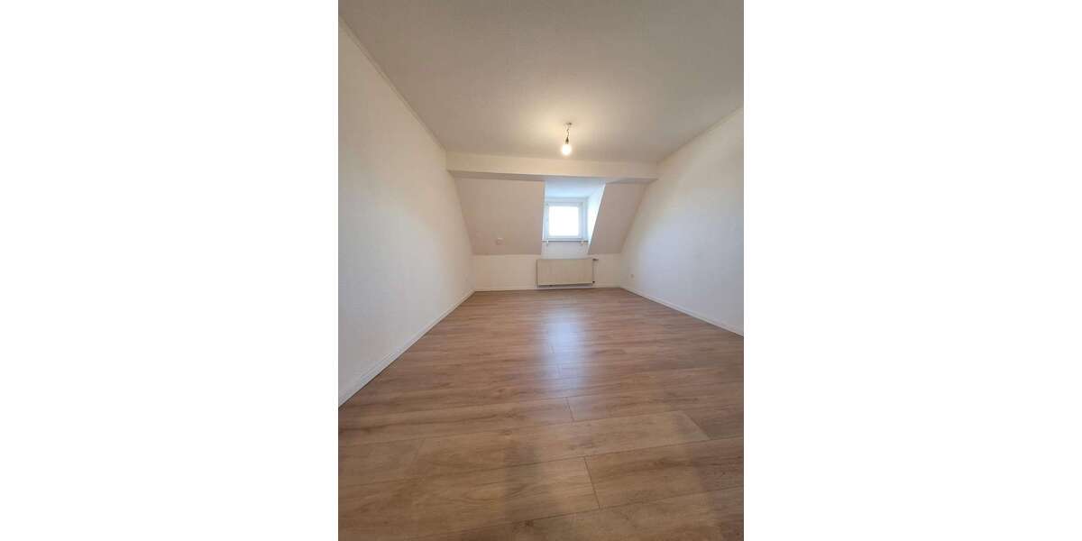Etagenwohnung Oberhausen Lirich - 4 Zimmer, 90 m&sup2;, 628&euro; | Angebot:26151521
