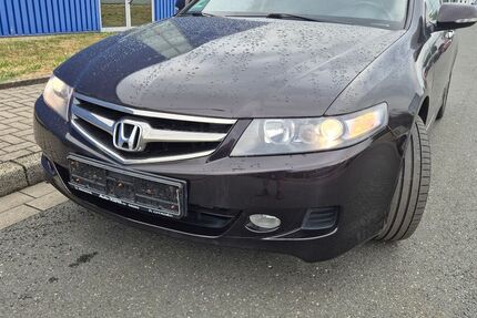 Honda Accord 234.400 km 5.399 &euro; Herne 44653